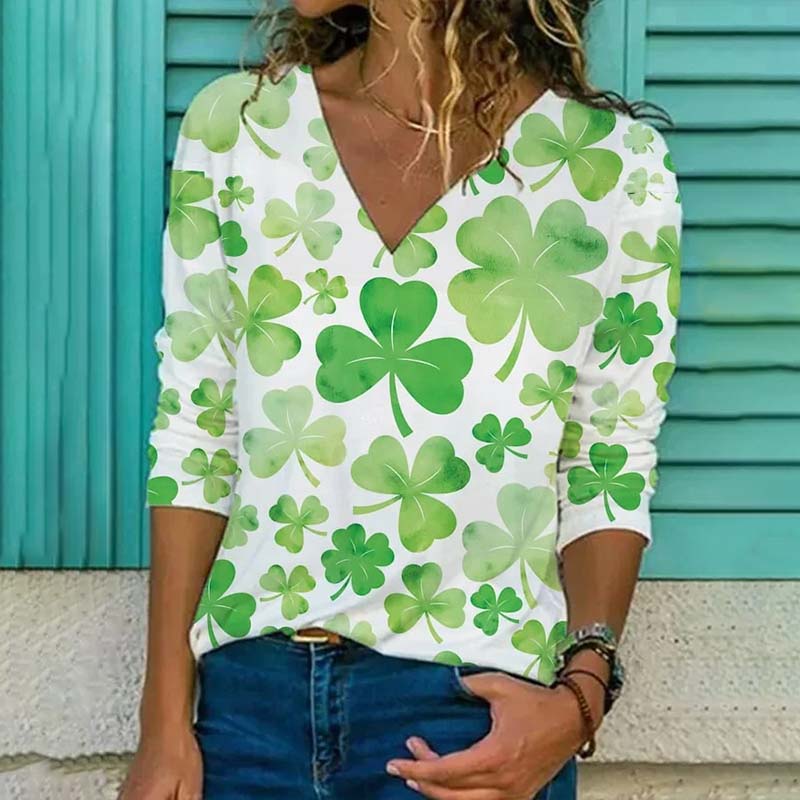 T-Shirt with Clover Print