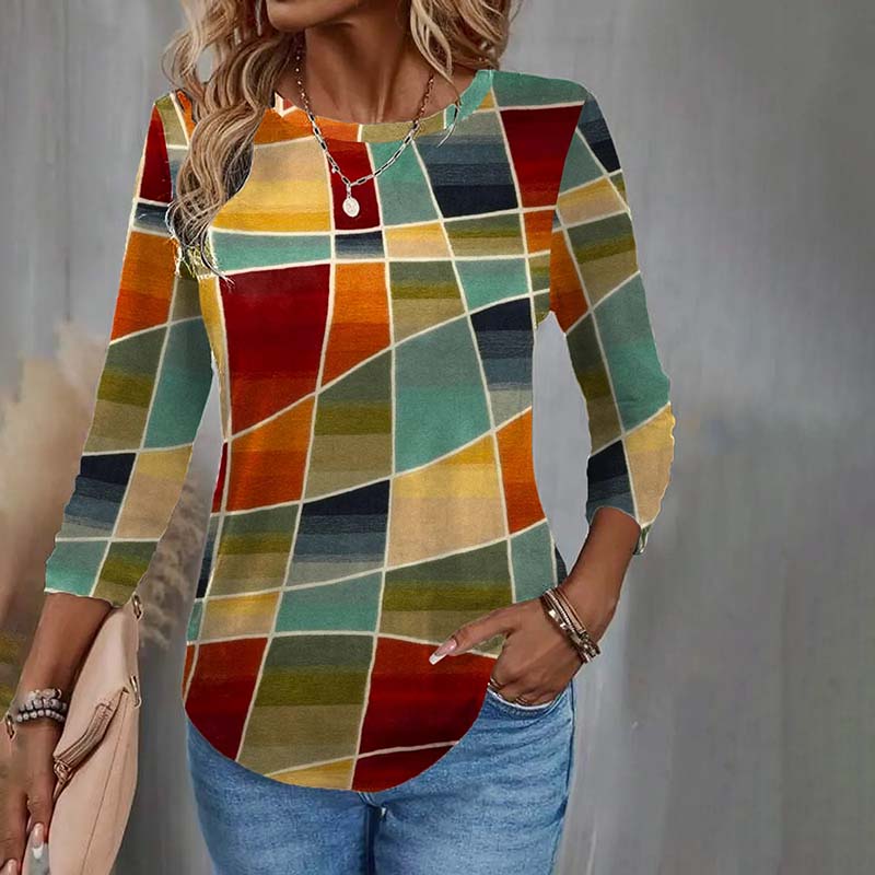 Casual T-shirt with color panels