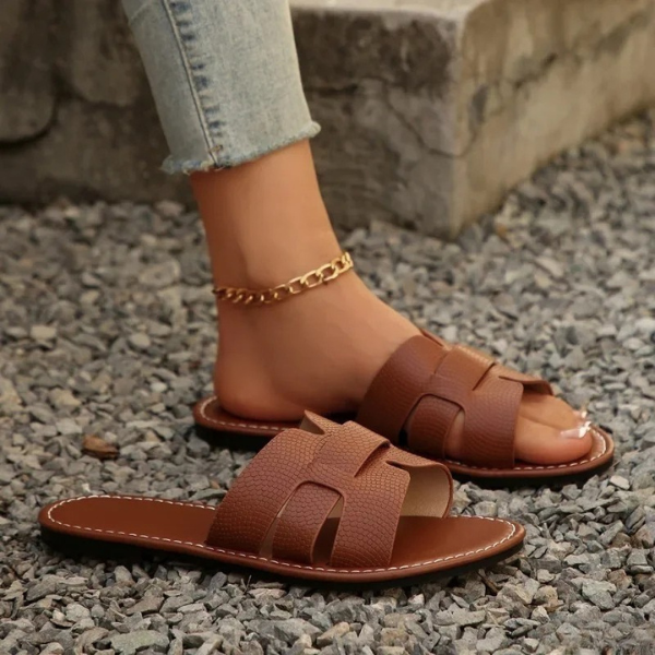 Nolia™ | Classic Slip-On Sandals