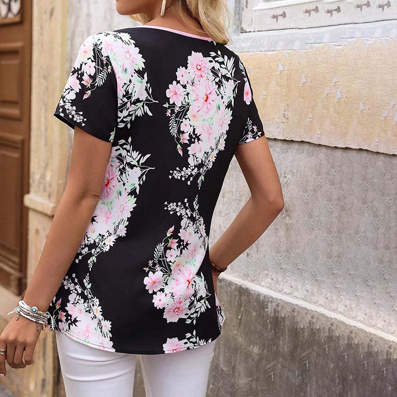 Elegant Blouse with Floral Print
