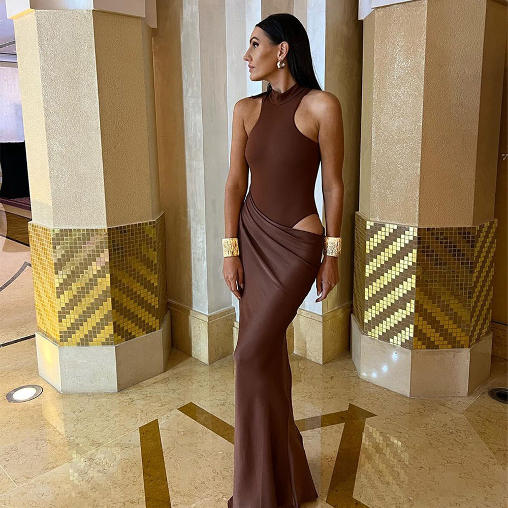 Beres - Black satin maxi dress with tank top