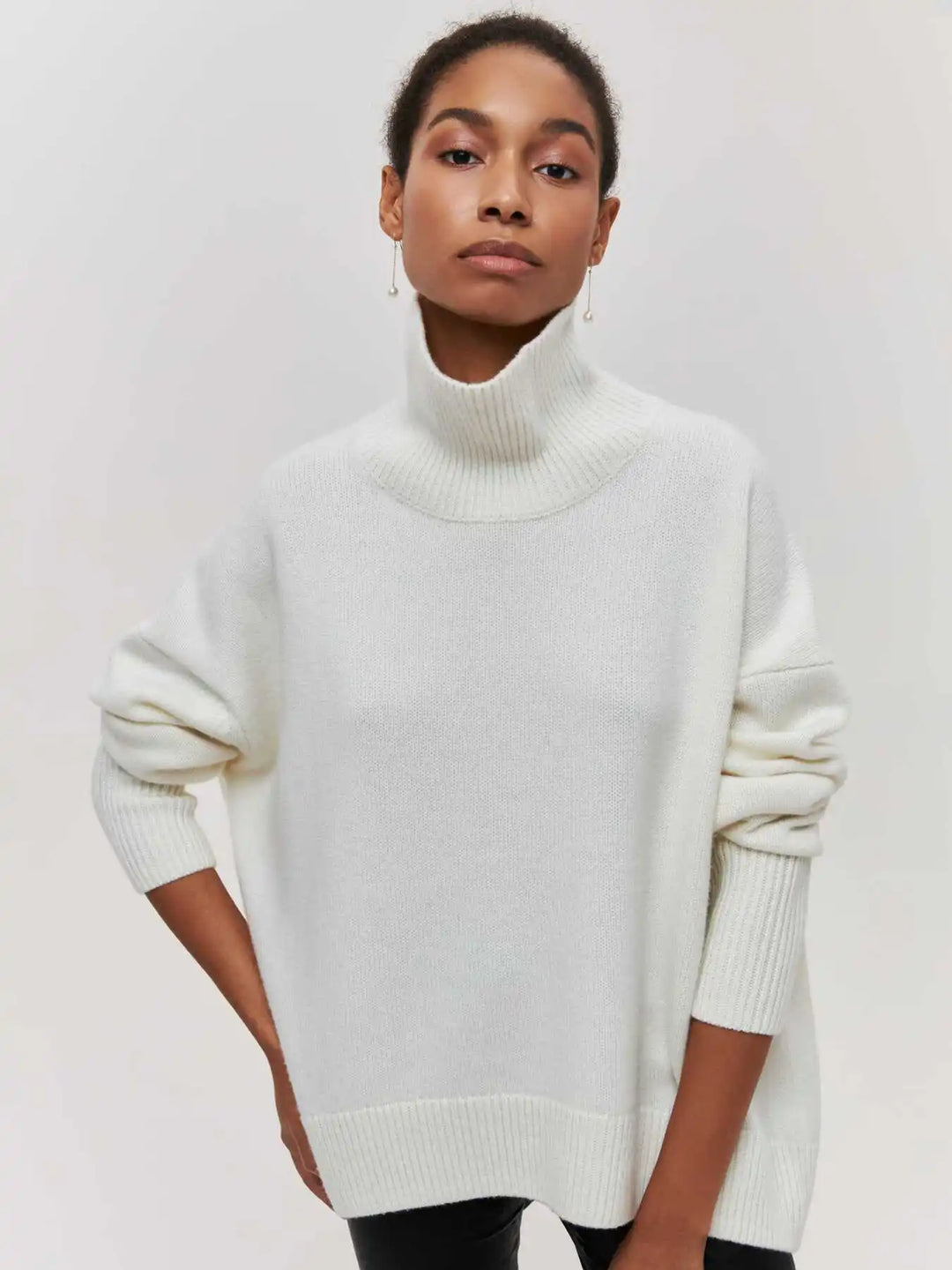 Eden - Elegant Oversized Turtleneck Knit Sweater