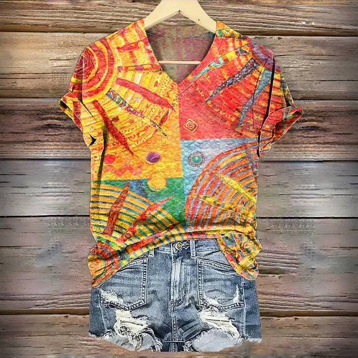 Colorful T-shirt with abstract print