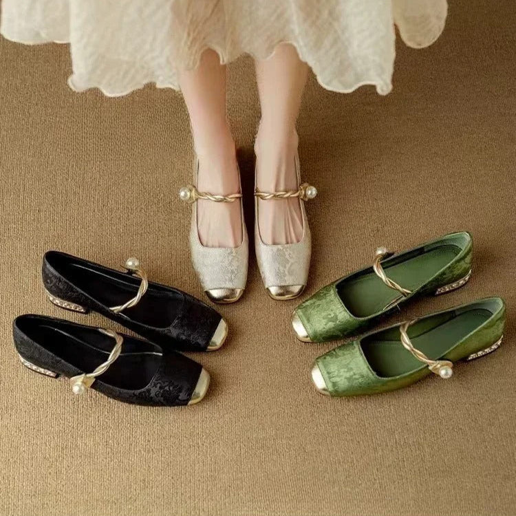 Cilia™ | Sandals