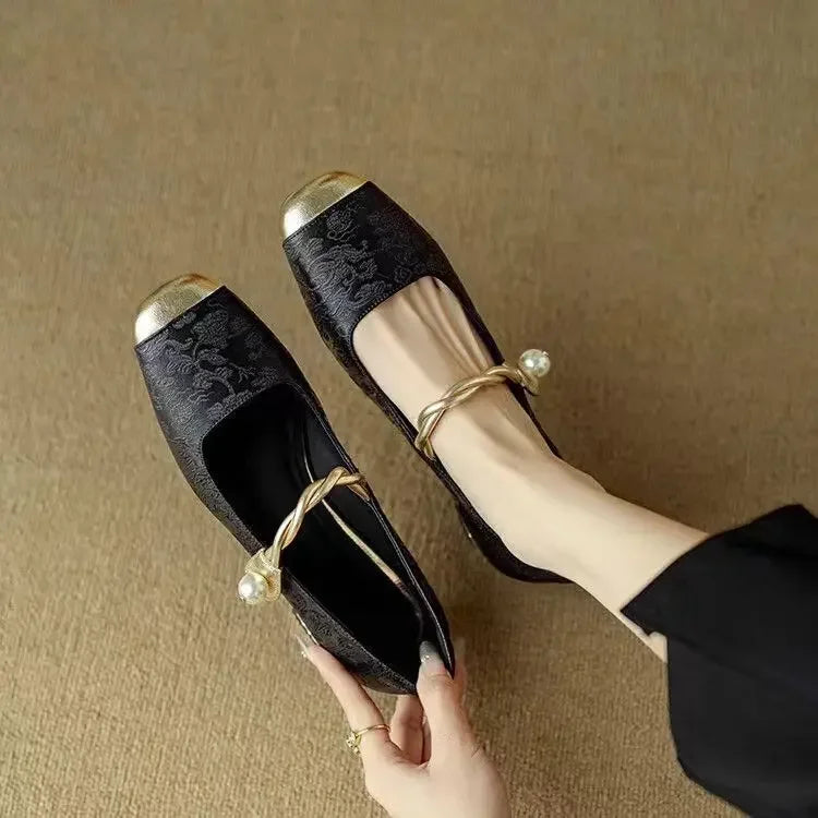 Cilia™ | Sandals