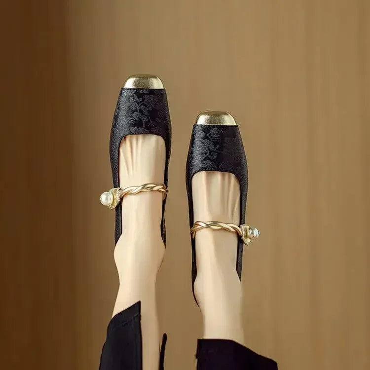 Cilia™ | Sandals