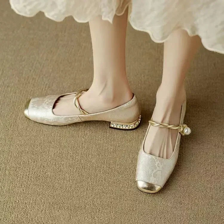Cilia™ | Sandals